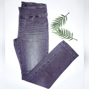 Lee Jeans